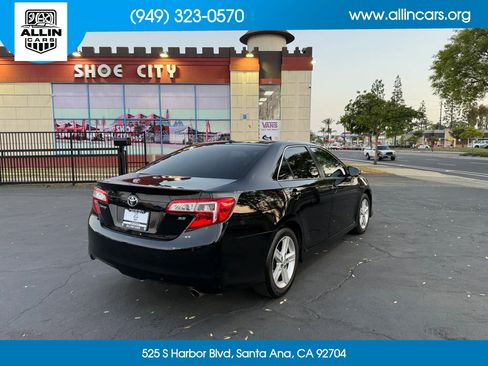 Used 2013 Toyota Camry SE FWD image 4