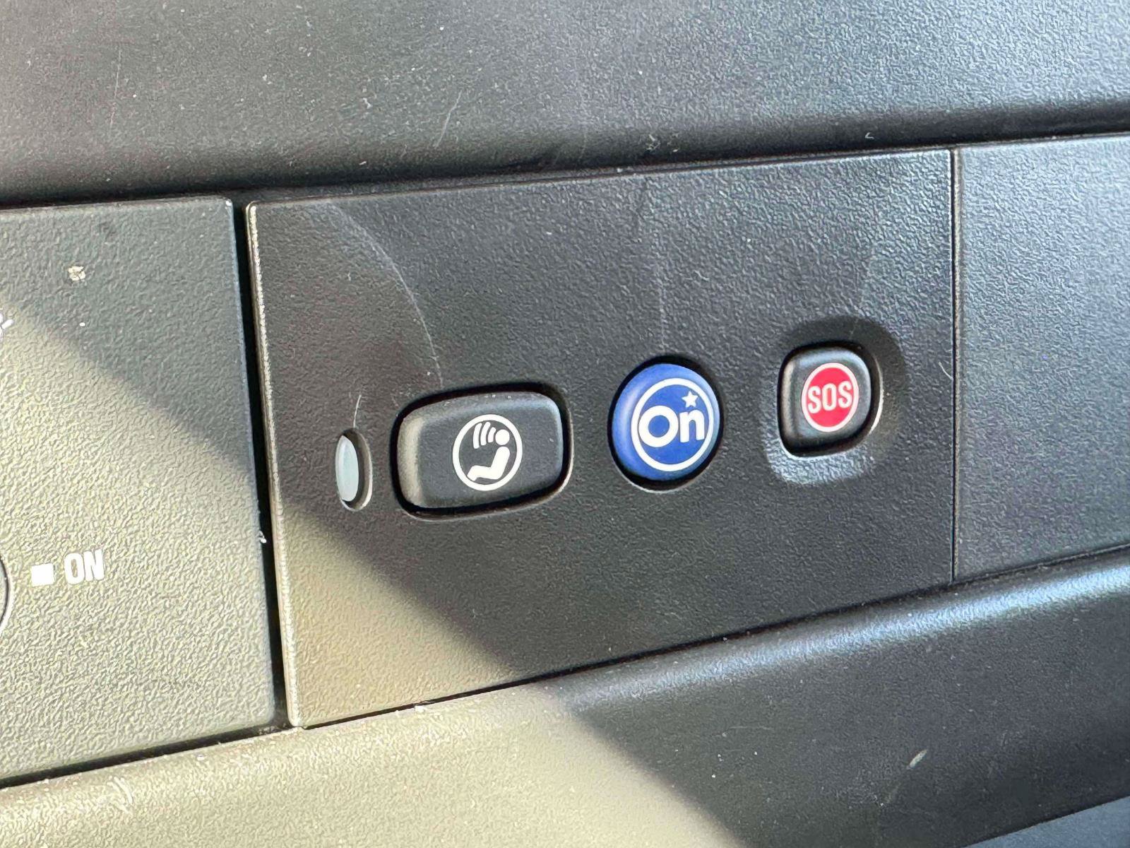 Used 2025 GMC Savana 2500 w/ Driver Convenience Package RWD image 24