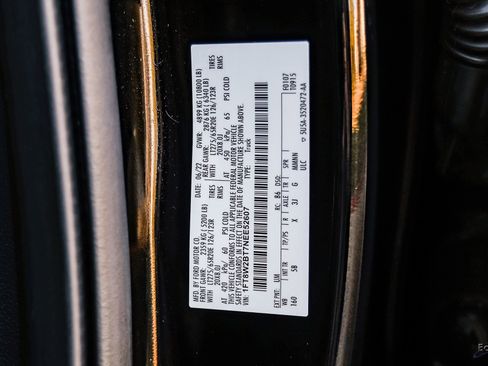 Used 2022 Ford F250 Lariat w/ Black Appearance Package image 99