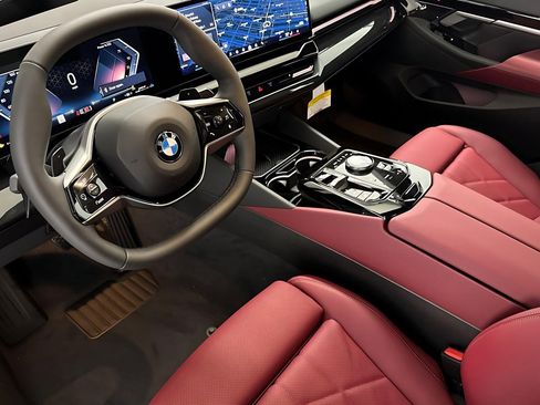 New 2026 BMW 530i w/ Premium Package RWD image 4