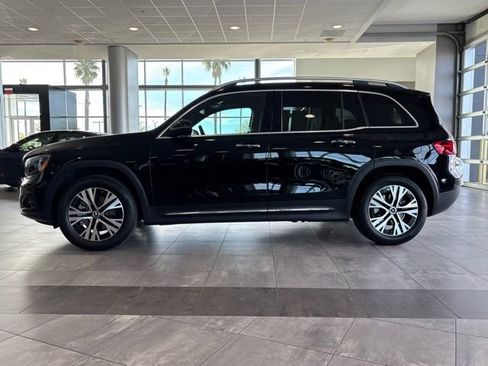 Certified 2026 Mercedes-Benz GLB 250 4MATIC image 9