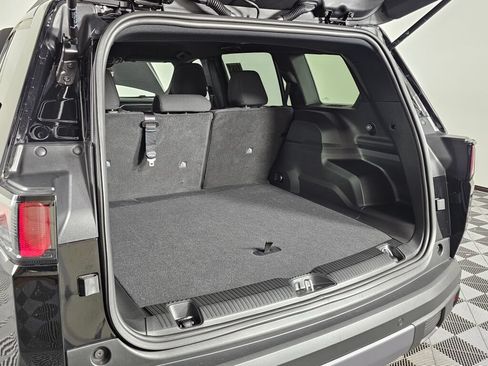 New 2026 Jeep Cherokee Laredo AWD/4WD image 15