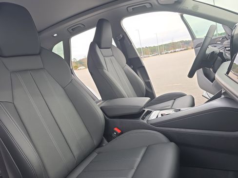 New 2025 Audi Q5 Premium Plus image 10