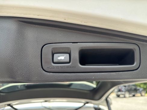 Used 2022 Honda CR-V Touring image 29