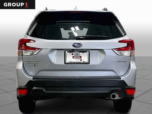Used 2023 Subaru Forester Limited image 4