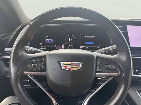 Certified 2022 Cadillac Escalade ESV Sport w/ Touring Package image 25