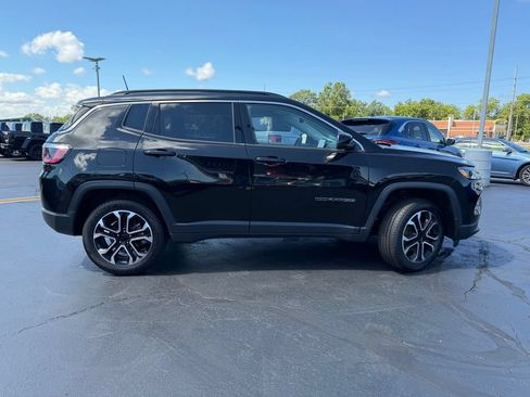 Used 2022 Jeep Compass Limited AWD/4WD image 9