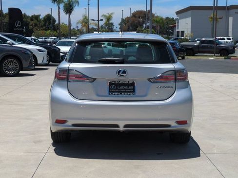 Used 2011 Lexus CT 200h Premium FWD image 6