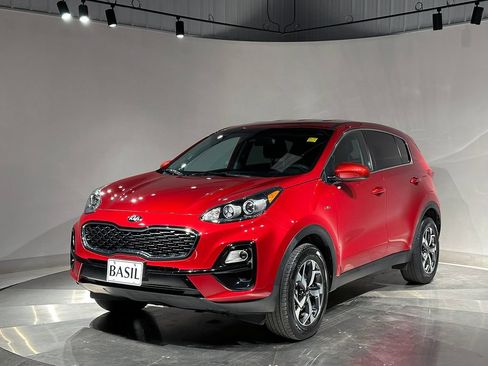 Used 2020 Kia Sportage LX AWD/4WD image 8