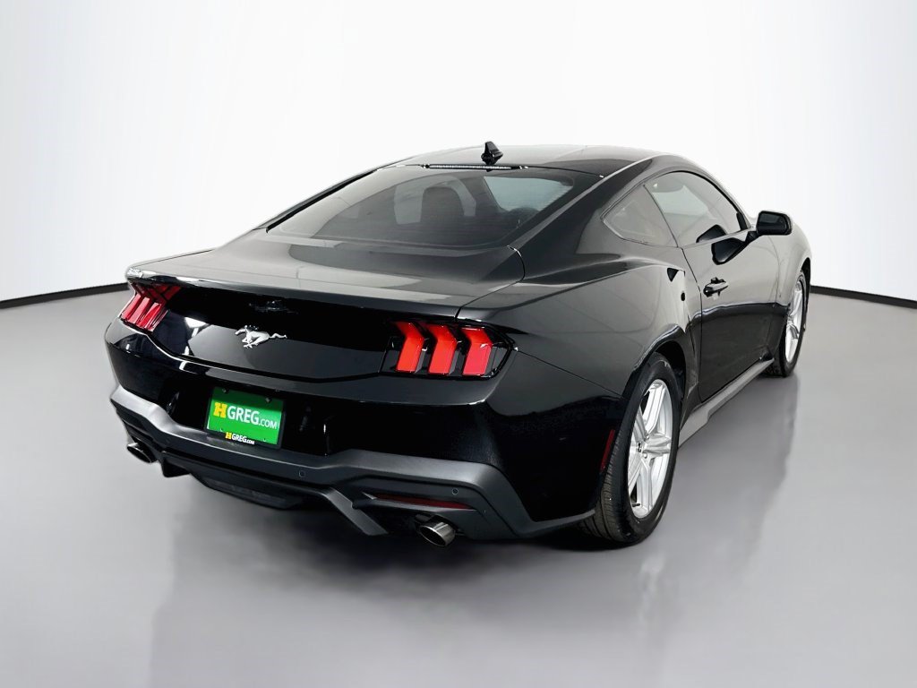 Used 2026 Ford Mustang Coupe RWD image 10