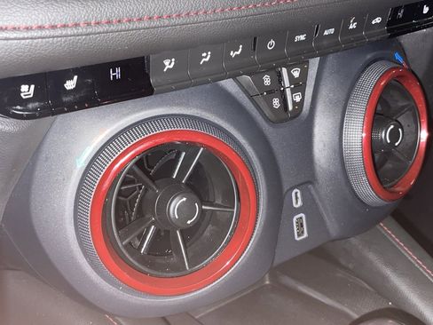 Used 2020 Chevrolet Blazer RS image 18