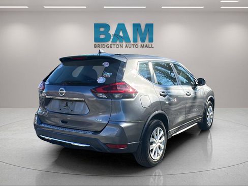 Used 2019 Nissan Rogue S image 7