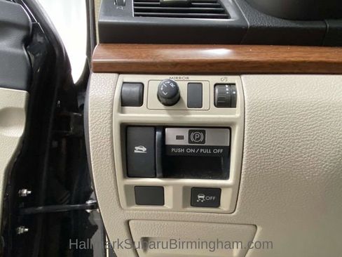 Used 2014 Subaru Outback 3.6R Limited w/ Moonroof Package image 17