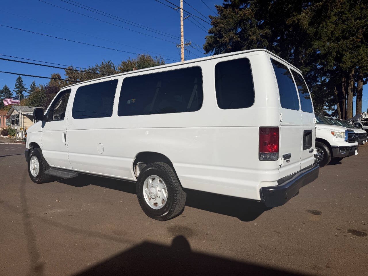 Used 2009 Ford E-350 and Econoline 350 XL RWD image 6