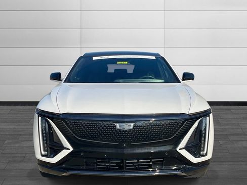 Used 2024 Cadillac Lyriq Sport AWD/4WD image 8