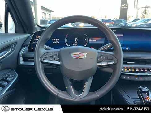 Used 2024 Cadillac XT4 Premium Luxury image 19