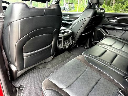 Used 2024 RAM 1500 Laramie AWD/4WD image 19