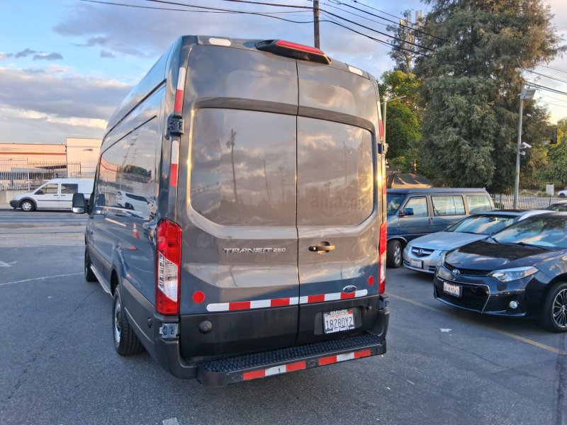 Used 2019 Ford Transit 250 148 High Roof Extended RWD image 4