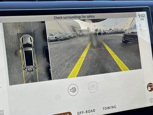 Used 2023 Land Rover Defender 130 X-Dynamic SE image 22