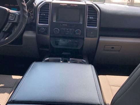 Used 2016 Ford F150 XLT RWD image 15