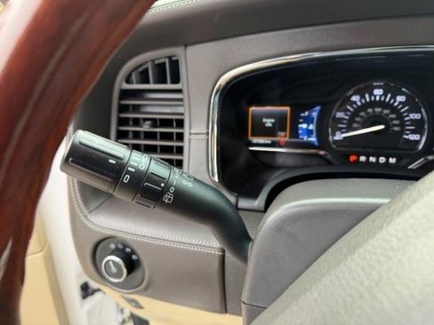 Used 2017 Lincoln Navigator L Reserve image 24