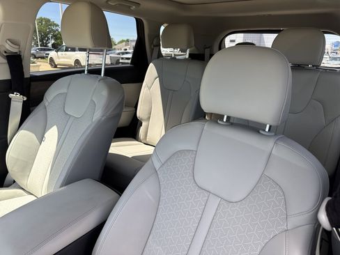 Certified 2023 Kia Sorento EX w/ Panoramic Sunroof Package FWD image 27