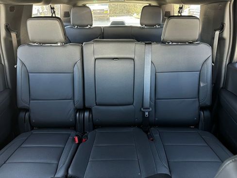 New 2026 Chevrolet Suburban LT w/ Comfort Package AWD/4WD image 17