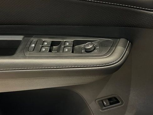 New 2026 Volkswagen Atlas Cross Sport SEL Premium R-Line image 23