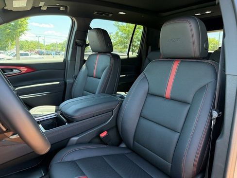 New 2026 Chevrolet Traverse RS FWD image 14