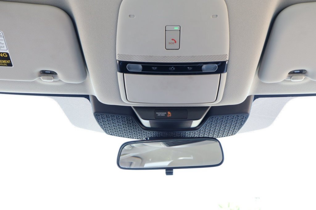 Used 2024 Nissan Ariya AWD image 32