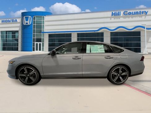 New 2026 Honda Accord SE image 2