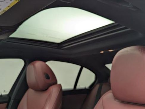 Used 2022 BMW 330i Sedan image 34