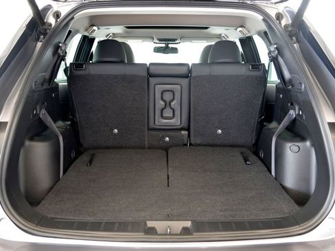 Used 2023 Mitsubishi Outlander SE image 30