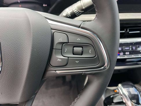 New 2026 Buick Envista Avenir FWD image 23