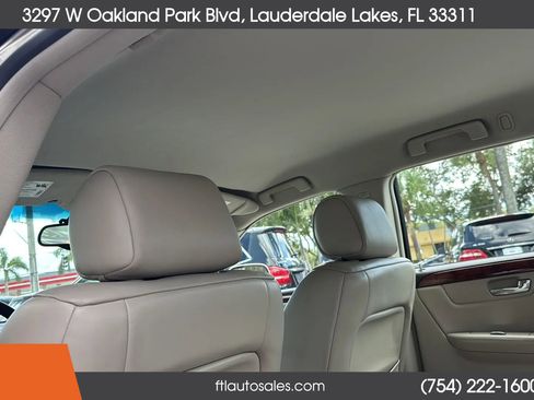 Used 2007 Cadillac DTS w/ Trunk Convenience Package image 38