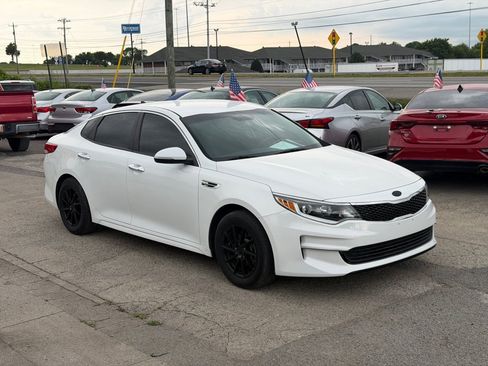Used 2016 Kia Optima LX FWD image 3