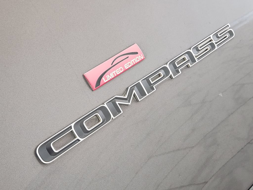 Used 2020 Jeep Compass Limited FWD image 11