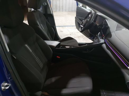 Certified 2024 Hyundai Elantra SEL w/ Convenience Package FWD image 10