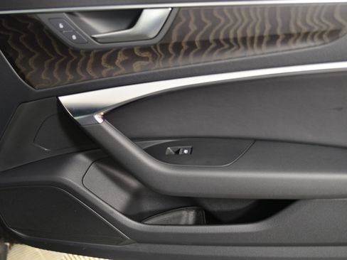 Used 2023 Audi A6 2.0T Premium w/ Convenience Package image 9