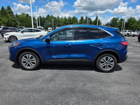 Certified 2022 Ford Escape SEL AWD/4WD image 2