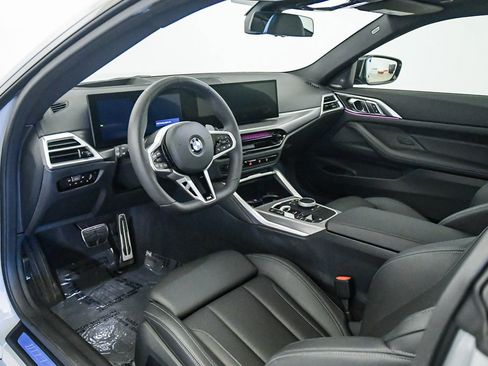 Used 2026 BMW 430i Coupe w/ M Sport Package RWD image 19