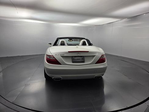 Used 2016 Mercedes-Benz SLK 300 image 10