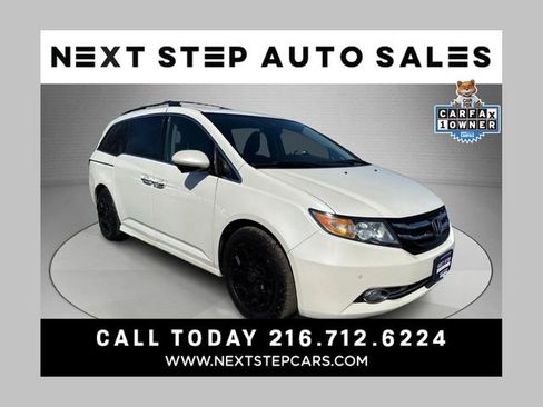 Used 2016 Honda Odyssey Touring image 1