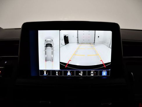 Used 2023 Chevrolet Tahoe LT w/ Luxury Package image 16