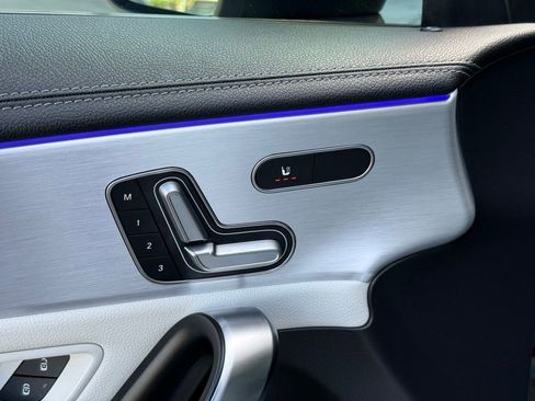 Used 2022 Mercedes-Benz CLA 35 AMG 4MATIC image 4