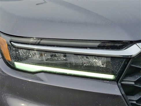 New 2025 Honda Pilot EX-L image 11