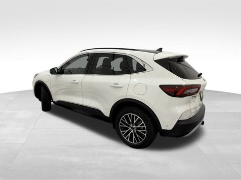 New 2024 Ford Escape SE w/ PHEV Premium Package image 2