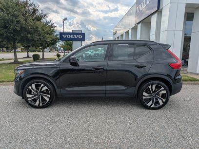Used 2023 Volvo XC40 B5 Ultimate w/ Climate Package