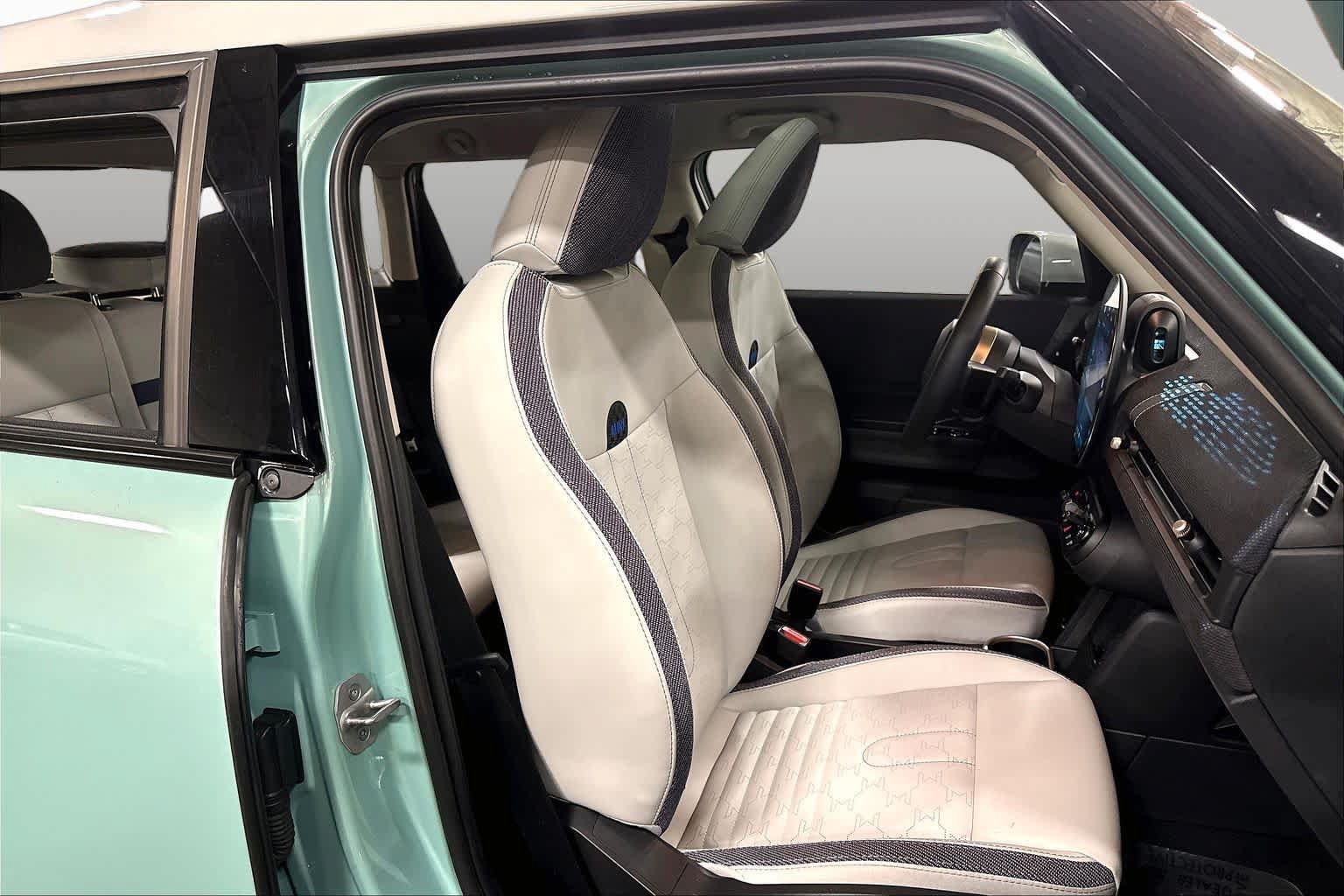 Used 2025 MINI Cooper S FWD image 9