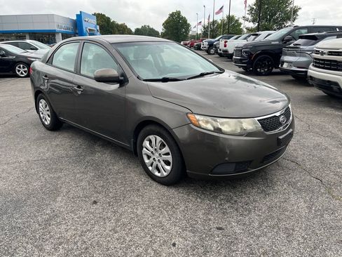 Used 2011 Kia Forte EX FWD image 2